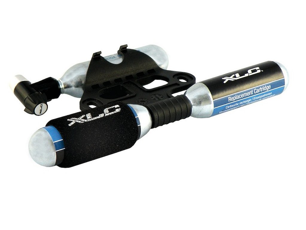 XLC Co2 pumpe inkl. 3 x 16 g patroner