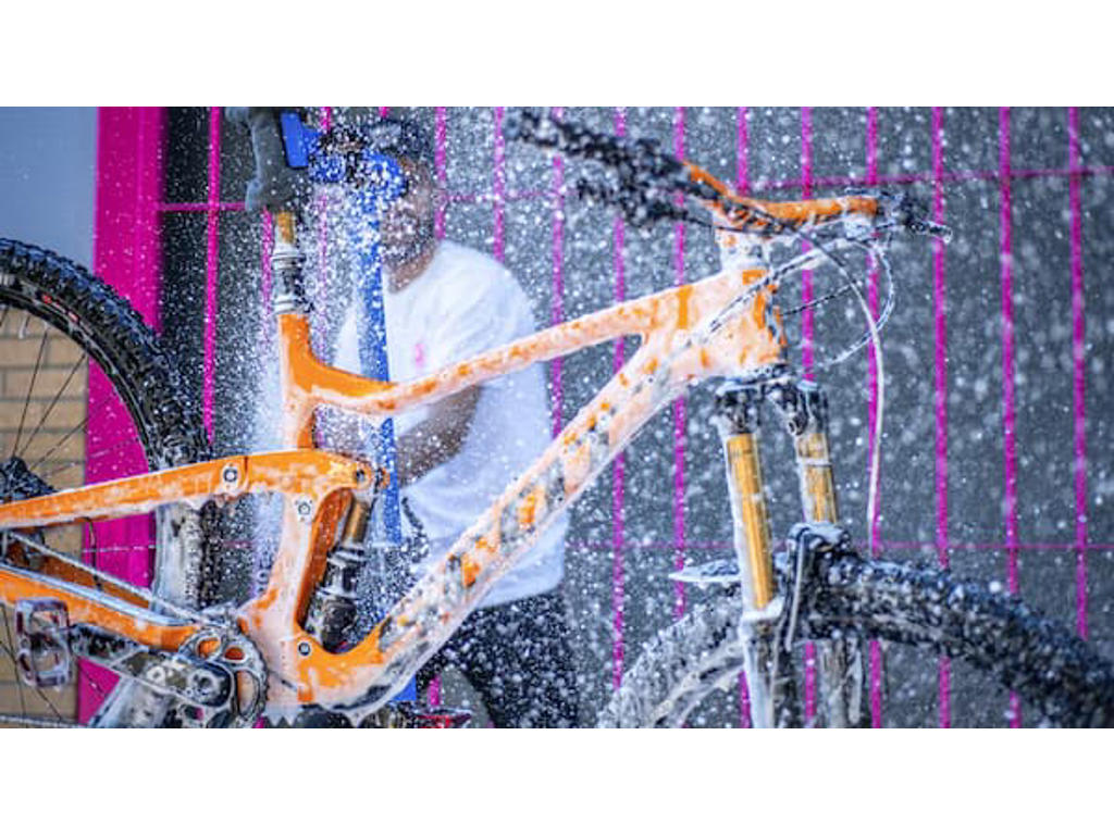 Rengoering af cykel