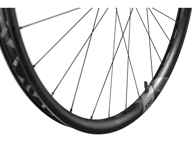 DT Swiss XMC 1501 Spline 25 - 29" - Carbon - Baghjul - Boost - Hooklees - Center Lock - XD - 12-Spee
