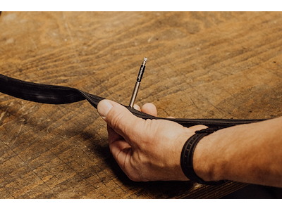 FORCE ventil forlænger 20 mm i aluminium til presta ventiler - Sort