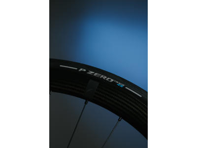 Pirelli P ZERORace 4S - Road foldedæk 700x26-28c - Sort/Blå