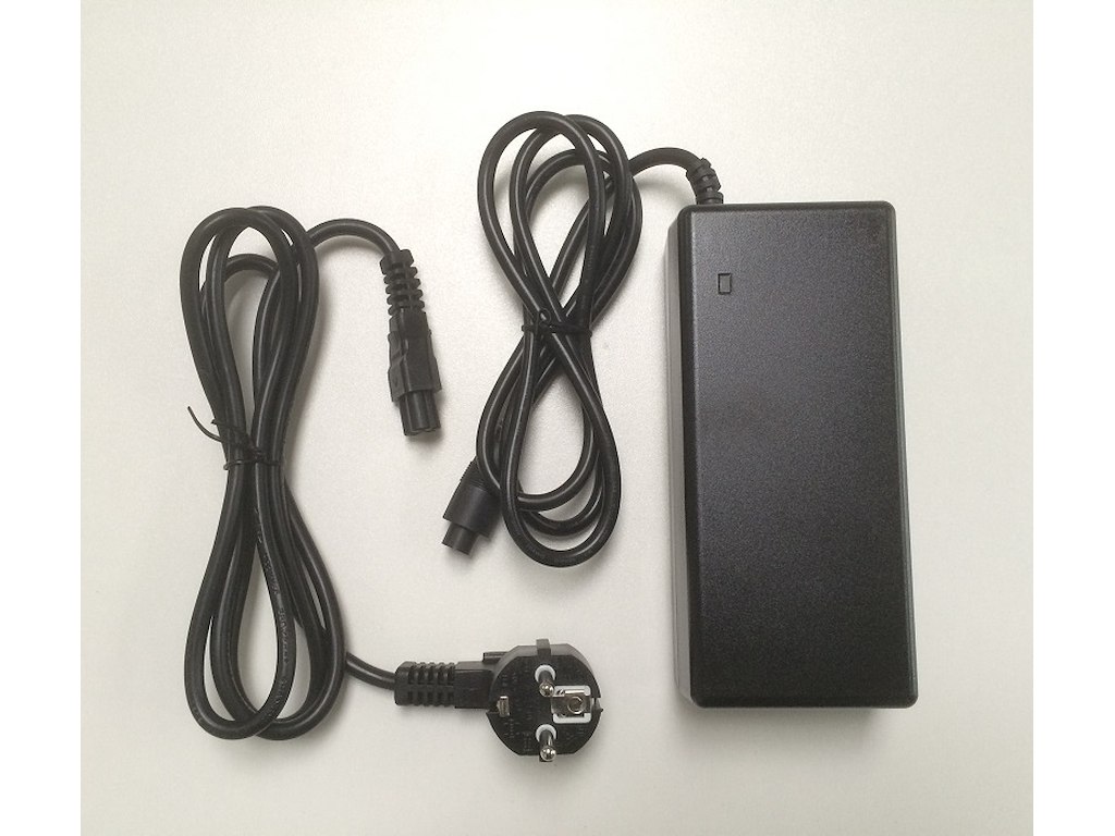 Bafang 36Volt Oplader Med 3 Ben Stik