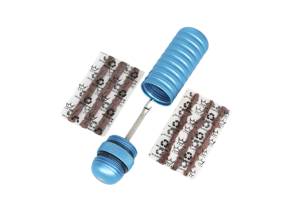 Peatys Holeshot Tubeless Plugger Kit Turquoise