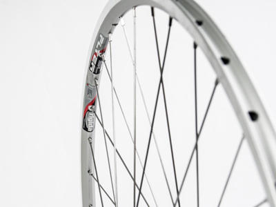 Connect City/MTB Forhjul - 700C - QR nav - Mach1 CFX 13,4 mm fælg - Sølv