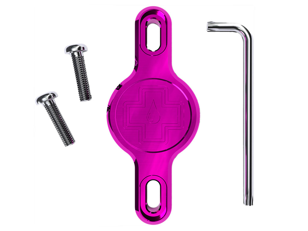 Muc-Off Secure Tag Holder 2.0 - Til Apple Airtag - Montering ved flaskeholder - Pink