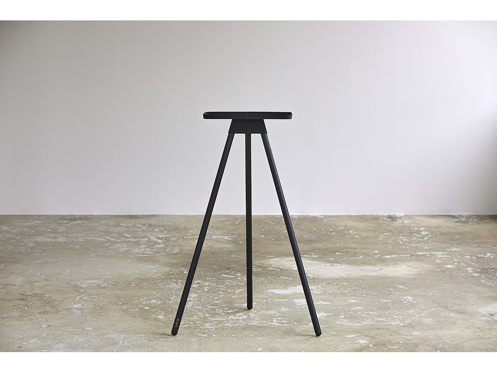 Tons ipad Race Table - Bord Med Håndklæderholder - Mat Sort