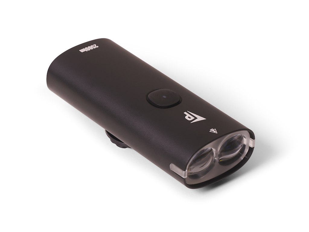 Pathtaker forlygte med 2500 lumen genopladelig - med lygteholder og beslag til Garmin
